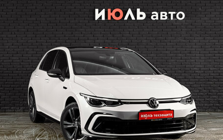 Volkswagen Golf VIII, 2024 год, 3 910 000 рублей, 3 фотография