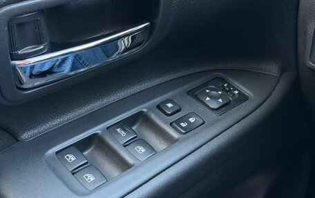 Mitsubishi Outlander III рестайлинг 3, 2016 год, 1 990 000 рублей, 25 фотография