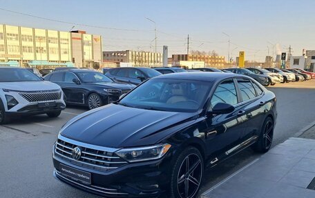 Volkswagen Jetta VII, 2018 год, 1 828 000 рублей, 3 фотография