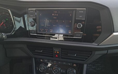 Volkswagen Jetta VII, 2018 год, 1 828 000 рублей, 18 фотография