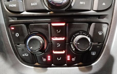 Opel Astra J, 2013 год, 940 000 рублей, 17 фотография