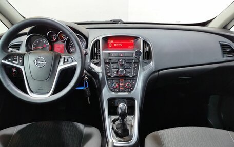 Opel Astra J, 2013 год, 940 000 рублей, 15 фотография