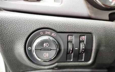 Opel Astra J, 2013 год, 940 000 рублей, 18 фотография