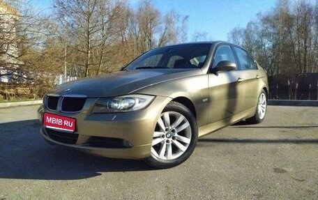 BMW 3 серия, 2006 год, 530 000 рублей, 1 фотография