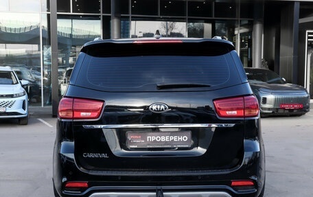KIA Carnival III, 2019 год, 2 500 000 рублей, 6 фотография