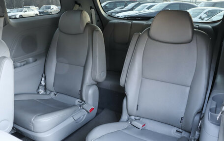 KIA Carnival III, 2019 год, 2 500 000 рублей, 17 фотография