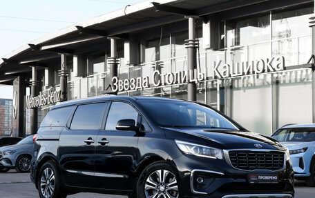 KIA Carnival III, 2019 год, 2 500 000 рублей, 24 фотография
