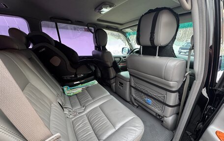 Toyota Land Cruiser 100 рестайлинг 2, 2006 год, 3 100 000 рублей, 10 фотография