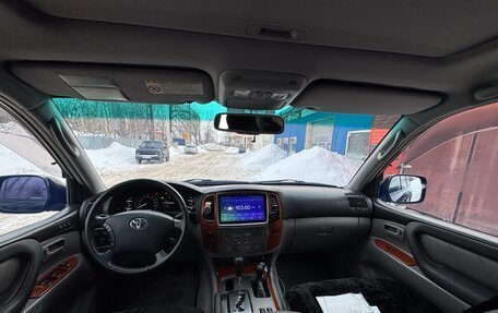 Toyota Land Cruiser 100 рестайлинг 2, 2006 год, 3 100 000 рублей, 11 фотография