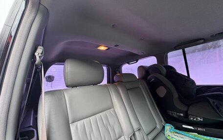 Toyota Land Cruiser 100 рестайлинг 2, 2006 год, 3 100 000 рублей, 8 фотография