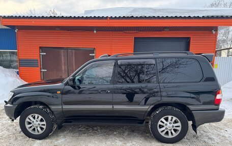 Toyota Land Cruiser 100 рестайлинг 2, 2006 год, 3 100 000 рублей, 23 фотография