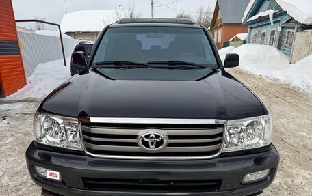 Toyota Land Cruiser 100 рестайлинг 2, 2006 год, 3 100 000 рублей, 29 фотография