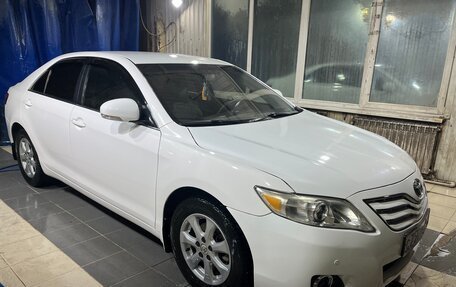 Toyota Camry, 2009 год, 830 000 рублей, 2 фотография