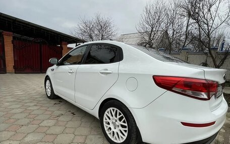 KIA Rio III рестайлинг, 2016 год, 730 000 рублей, 3 фотография