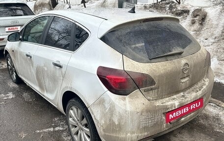 Opel Astra J, 2011 год, 550 000 рублей, 4 фотография