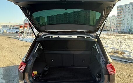 Volkswagen Tiguan II, 2020 год, 2 600 000 рублей, 10 фотография