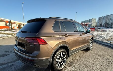 Volkswagen Tiguan II, 2020 год, 2 600 000 рублей, 5 фотография