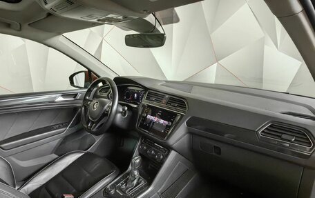 Volkswagen Tiguan II, 2018 год, 2 750 000 рублей, 13 фотография