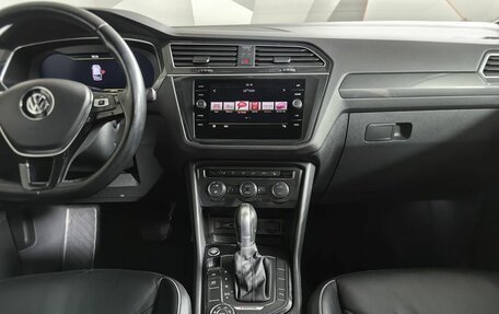 Volkswagen Tiguan II, 2018 год, 2 750 000 рублей, 15 фотография