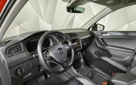 Volkswagen Tiguan II, 2018 год, 2 750 000 рублей, 19 фотография