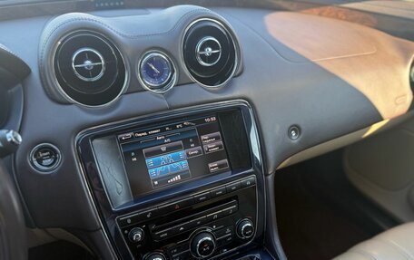 Jaguar XJ IV (X351), 2013 год, 1 880 000 рублей, 11 фотография