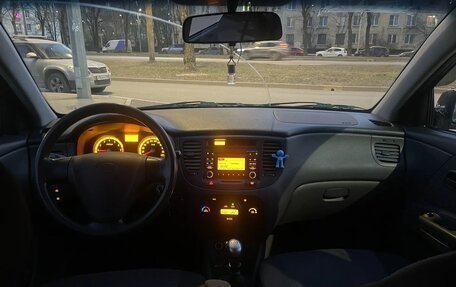 KIA Rio II, 2009 год, 325 000 рублей, 17 фотография