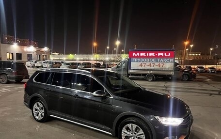 Volkswagen Passat B8 рестайлинг, 2018 год, 3 350 000 рублей, 16 фотография