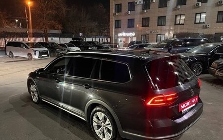 Volkswagen Passat B8 рестайлинг, 2018 год, 3 350 000 рублей, 20 фотография