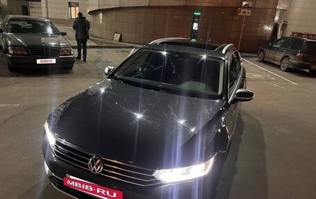 Volkswagen Passat B8 рестайлинг, 2018 год, 3 350 000 рублей, 19 фотография