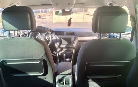 Volkswagen Tiguan II, 2017 год, 2 200 000 рублей, 10 фотография