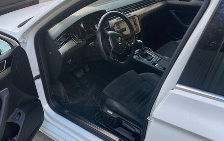 Volkswagen Passat B8 рестайлинг, 2017 год, 1 750 000 рублей, 8 фотография