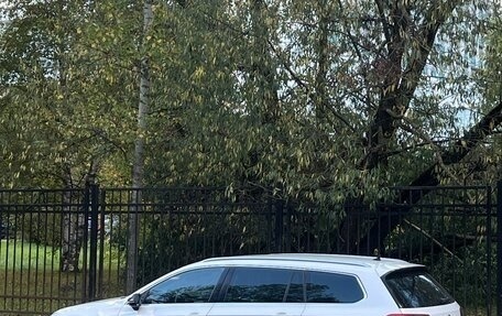 Volkswagen Passat B8 рестайлинг, 2017 год, 1 750 000 рублей, 4 фотография