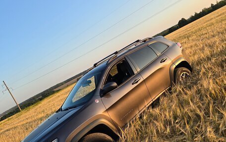Jeep Cherokee, 2018 год, 2 990 000 рублей, 10 фотография