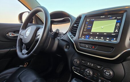 Jeep Cherokee, 2018 год, 2 990 000 рублей, 13 фотография