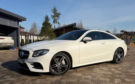 Mercedes-Benz E-Класс, 2019 год, 4 700 000 рублей, 2 фотография