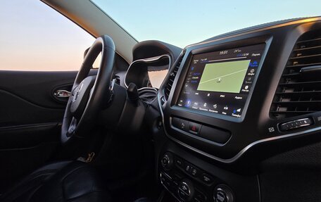 Jeep Cherokee, 2018 год, 2 990 000 рублей, 11 фотография