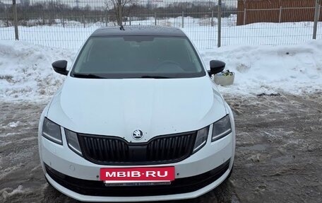 Skoda Octavia, 2017 год, 1 840 000 рублей, 8 фотография