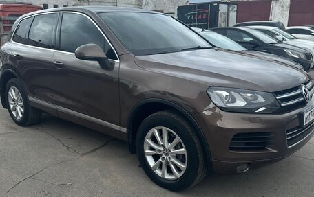 Volkswagen Touareg III, 2012 год, 1 850 000 рублей, 3 фотография