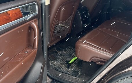 Volkswagen Touareg III, 2012 год, 1 850 000 рублей, 7 фотография