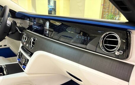 Rolls-Royce Ghost Series II рестайлинг, 2026 год, 59 000 000 рублей, 11 фотография