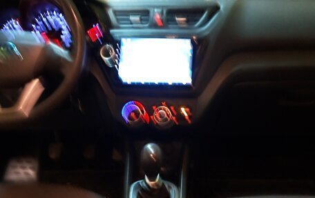 KIA Rio III рестайлинг, 2013 год, 630 000 рублей, 18 фотография