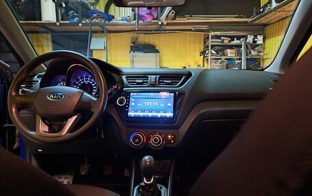 KIA Rio III рестайлинг, 2013 год, 630 000 рублей, 20 фотография