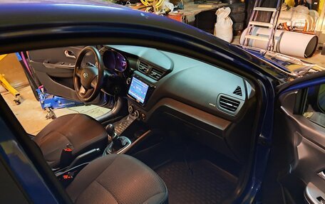 KIA Rio III рестайлинг, 2013 год, 630 000 рублей, 13 фотография