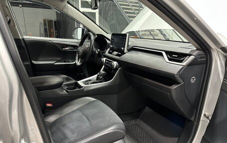 Toyota RAV4, 2021 год, 3 400 000 рублей, 17 фотография