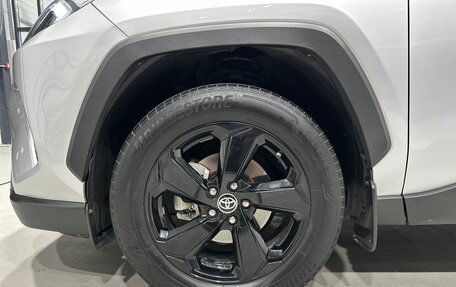 Toyota RAV4, 2021 год, 3 400 000 рублей, 9 фотография