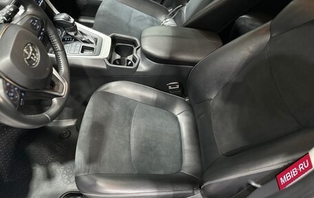 Toyota RAV4, 2021 год, 3 400 000 рублей, 18 фотография