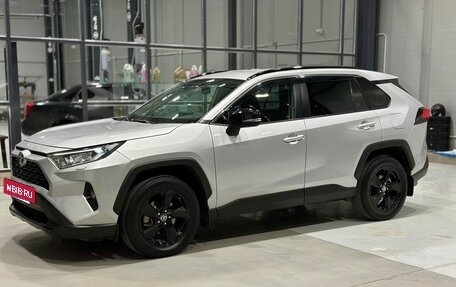 Toyota RAV4, 2021 год, 3 400 000 рублей, 12 фотография
