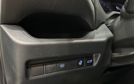 Toyota RAV4, 2021 год, 3 400 000 рублей, 22 фотография