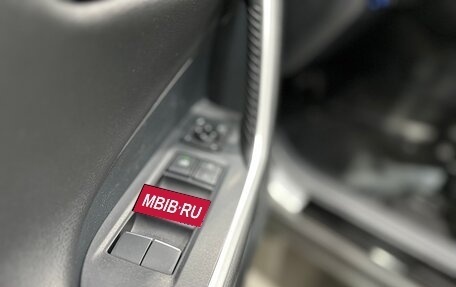 Toyota RAV4, 2021 год, 3 400 000 рублей, 23 фотография