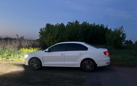 Volkswagen Jetta VI, 2012 год, 850 000 рублей, 12 фотография